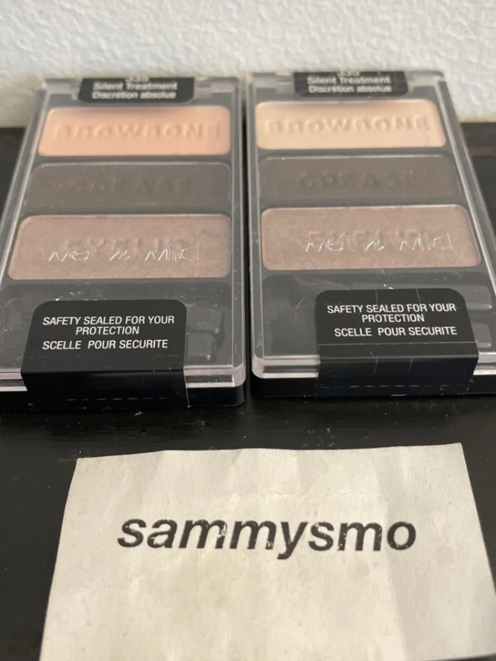 Wet N Wild ColorIcon Eye Shadow Trio 335 SILENT TREATMENT x2